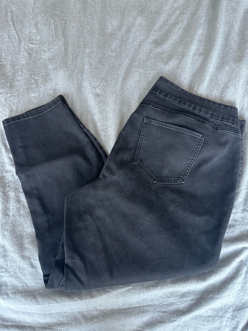 Black jeggings